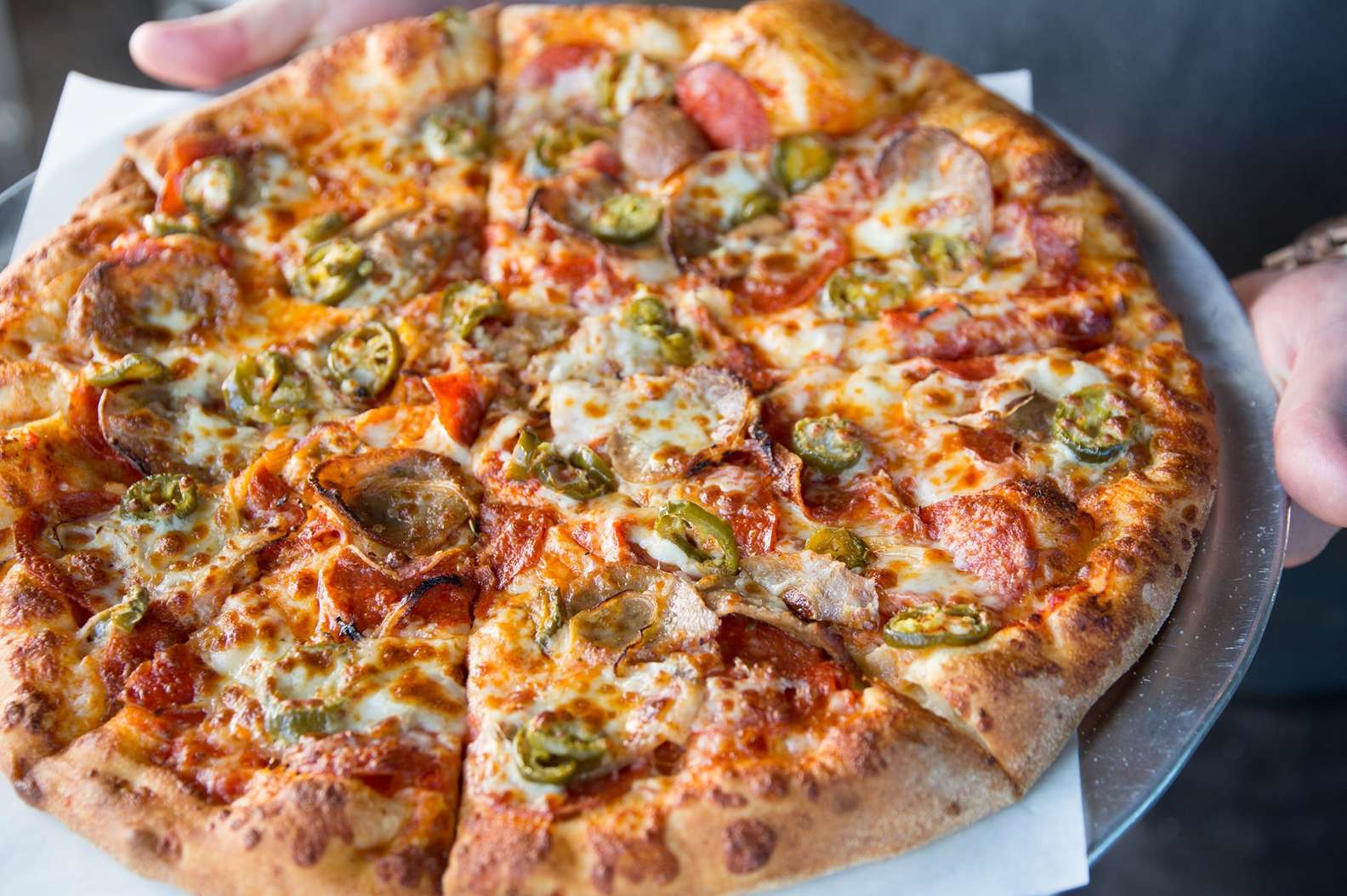 Venezia’s | New York Style Pizzeria is featured on the Thrillist | New